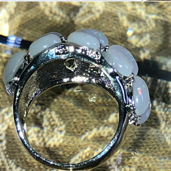 FINAL SALE Opal 925 sterling silver ring - Picture 5 of 5